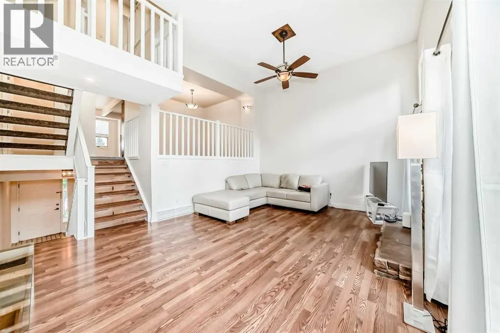 39, 185 Woodridge Drive SW