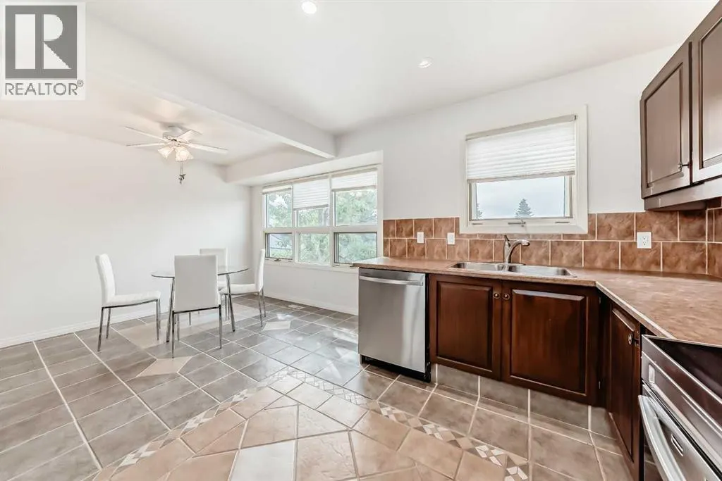 39, 185 Woodridge Drive SW