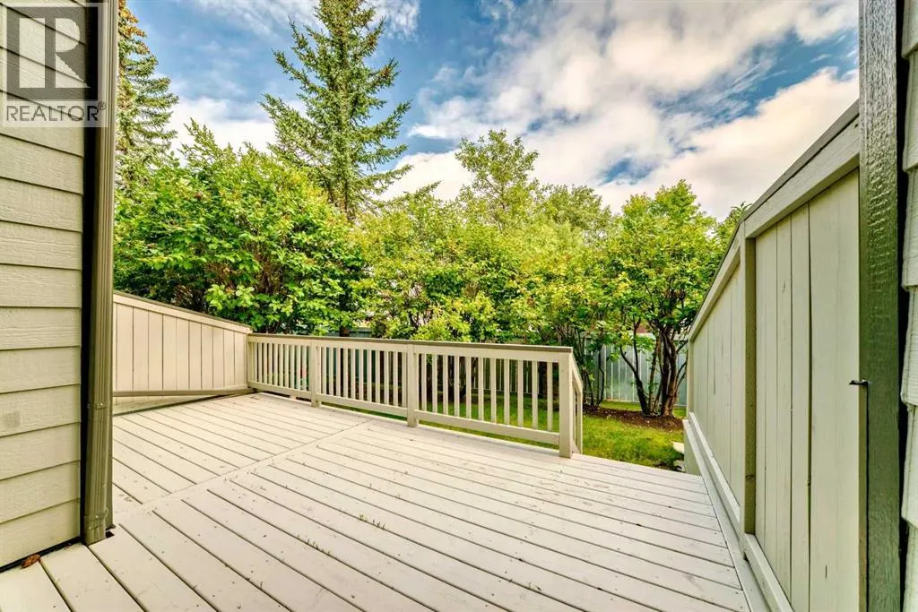 39, 185 Woodridge Drive SW