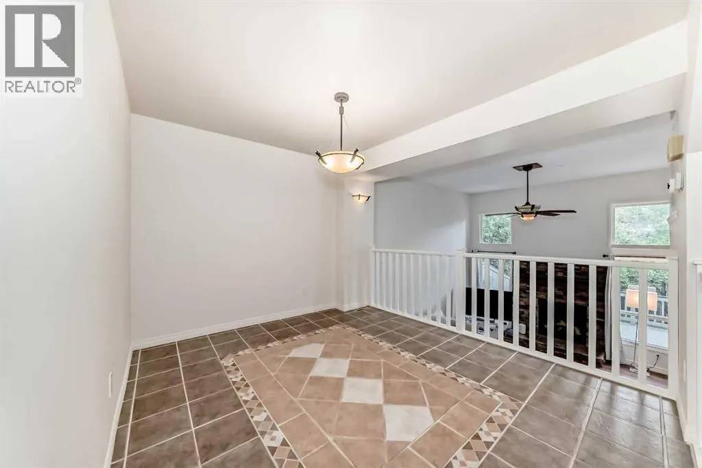 39, 185 Woodridge Drive SW