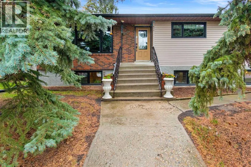 671 Wallace Drive