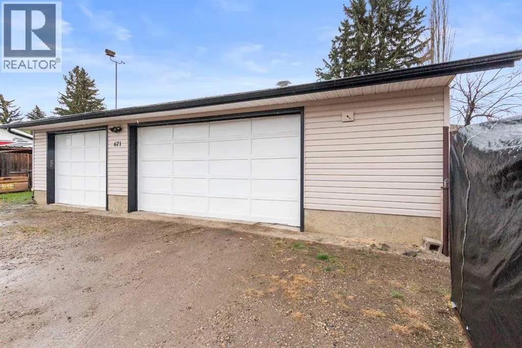 671 Wallace Drive