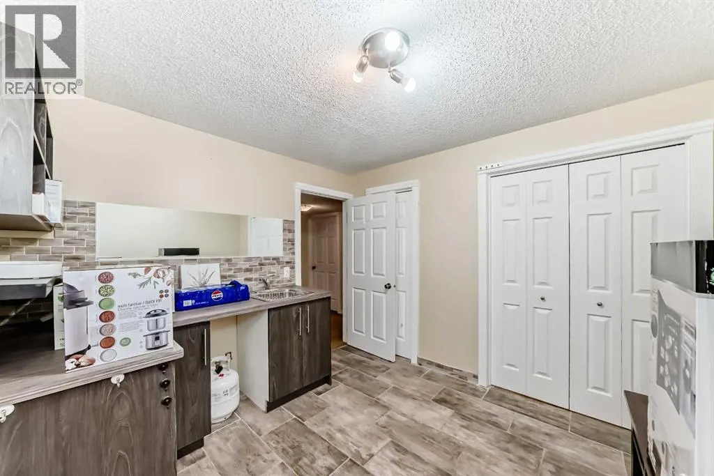 14 Cranfield Crescent SE