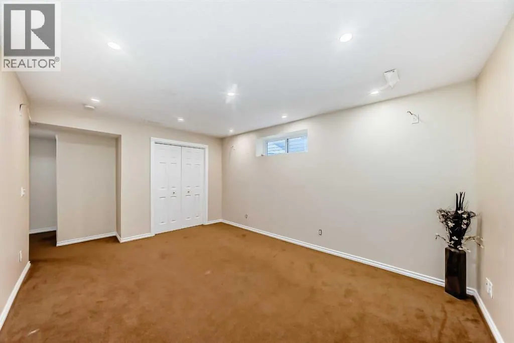 14 Cranfield Crescent SE