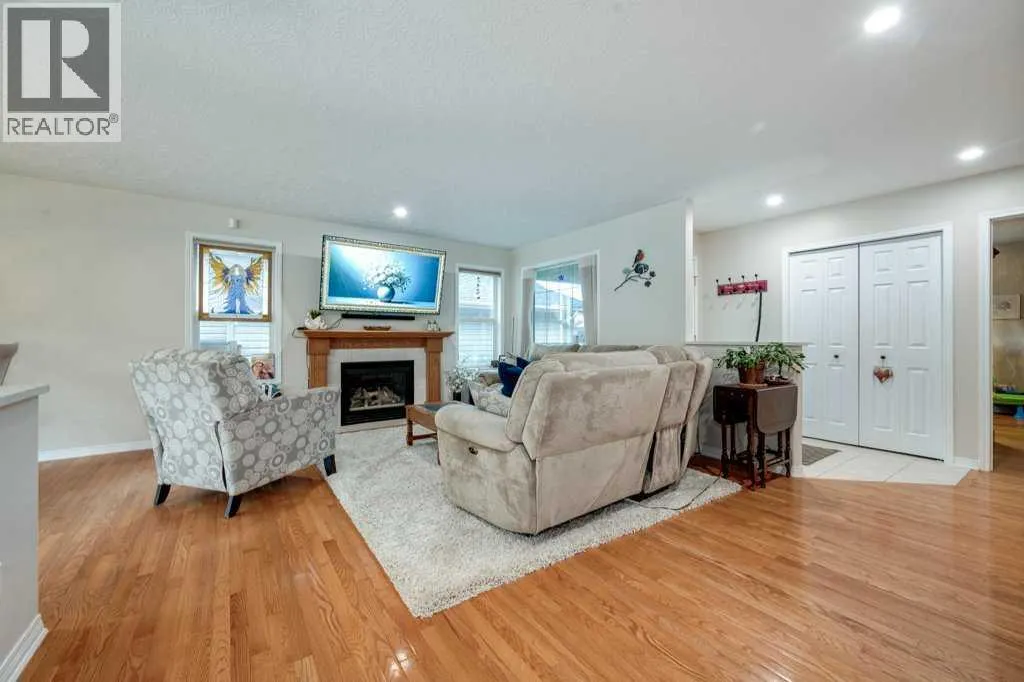 13 Dillon Close