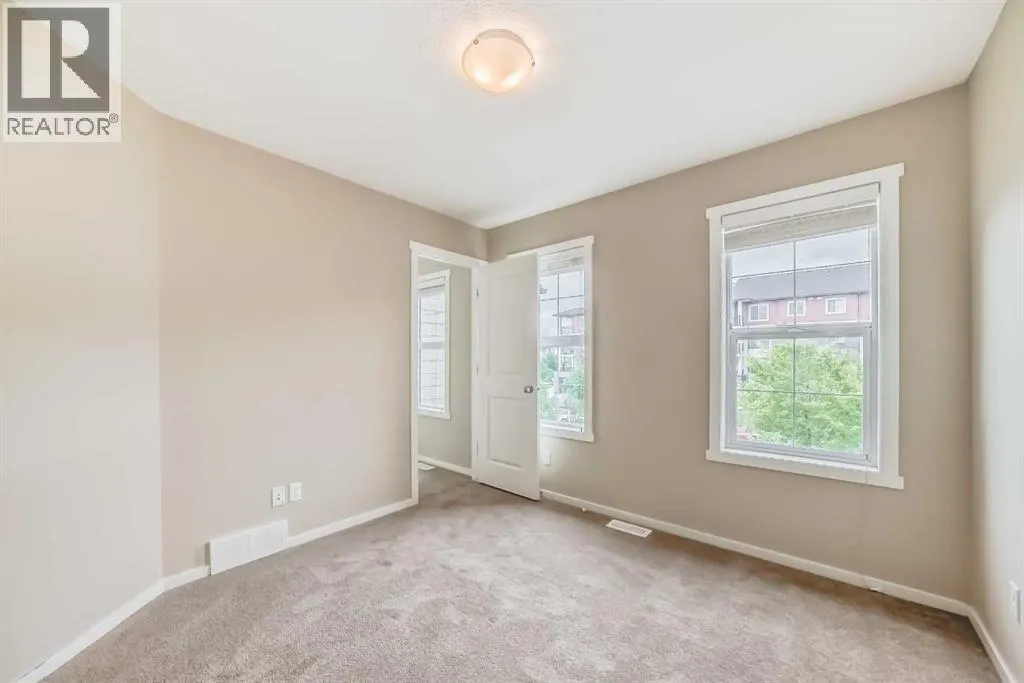 58 Legacy Boulevard SE