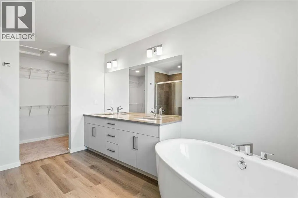 27 Heritage Link