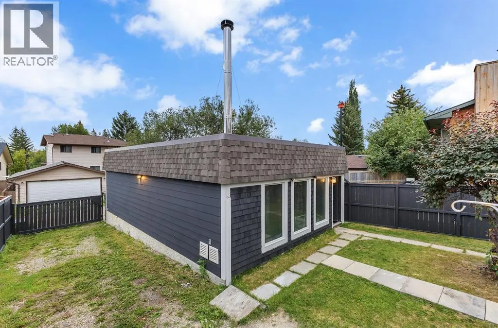 63 Bernard Place NW