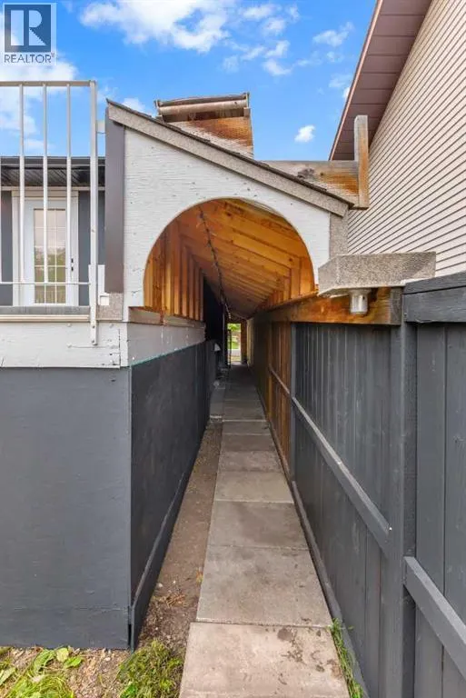63 Bernard Place NW