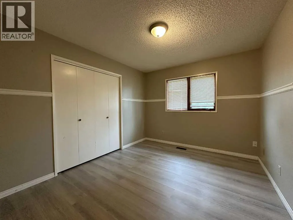 806 Almond Almond Avenue
