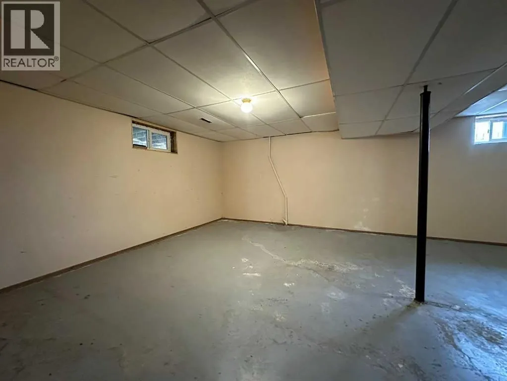 806 Almond Almond Avenue