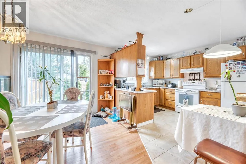 5 Falsby Place NE