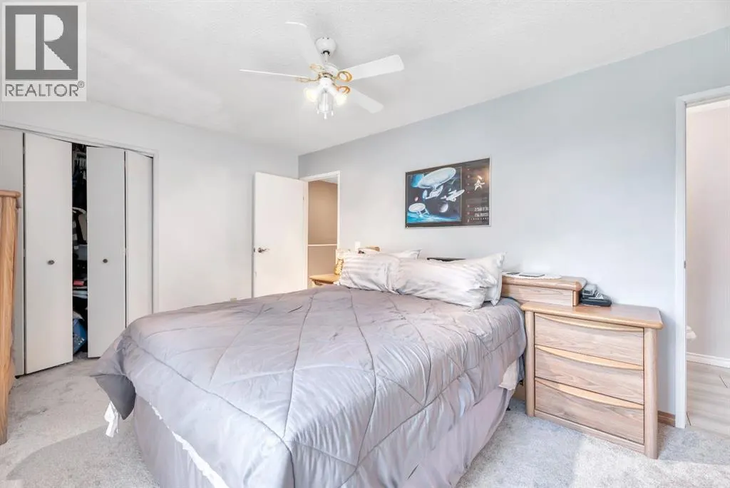 5 Falsby Place NE
