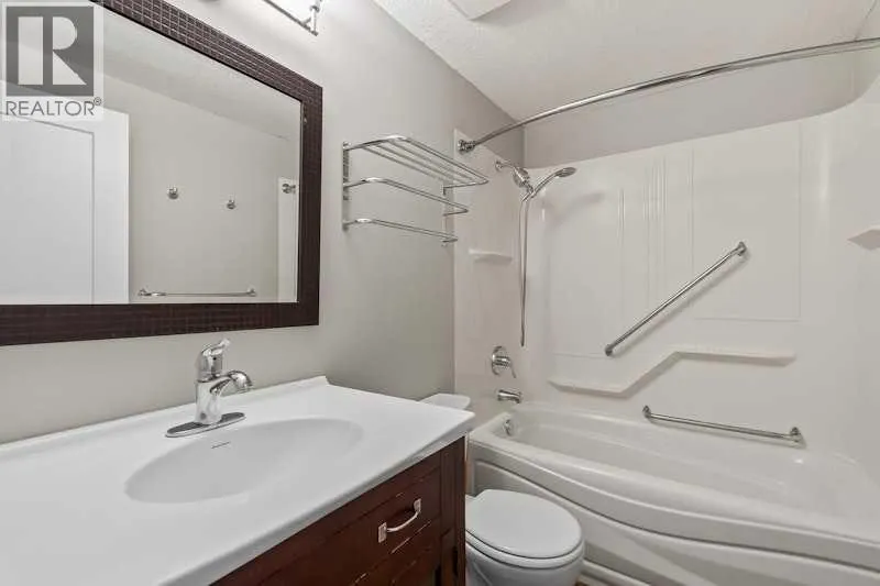 23, 2815 Palliser Drive SW