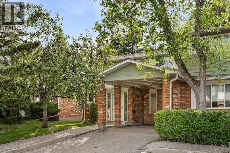 23, 2815 Palliser Drive SW