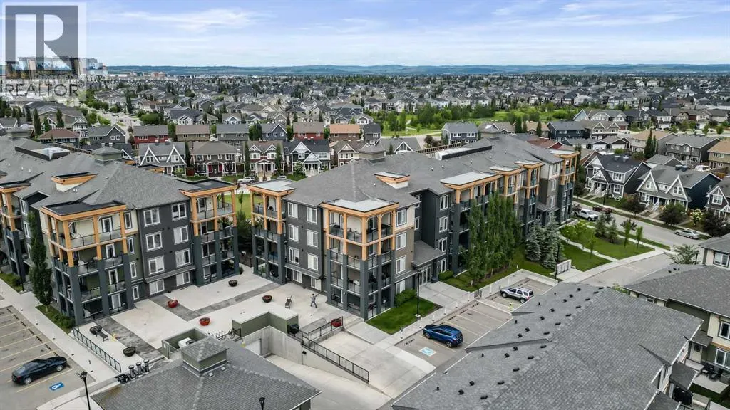 211, 300 Auburn Meadows Manor SE
