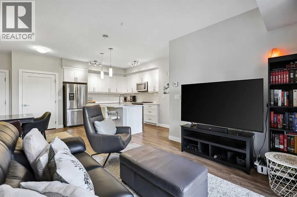 211, 300 Auburn Meadows Manor SE