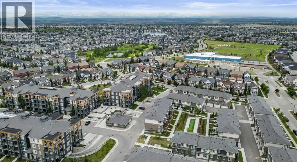 211, 300 Auburn Meadows Manor SE