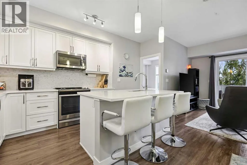 211, 300 Auburn Meadows Manor SE