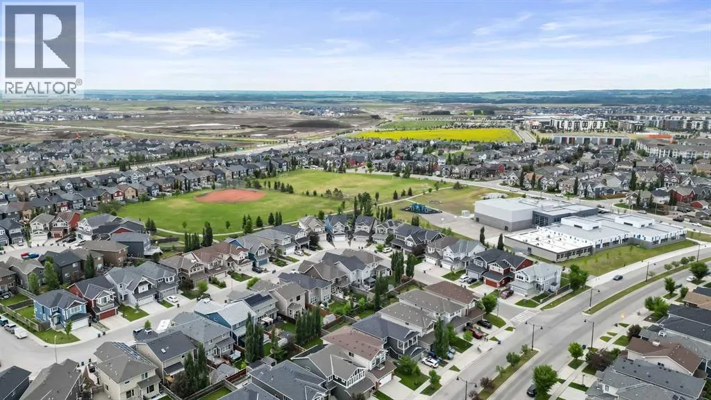 211, 300 Auburn Meadows Manor SE