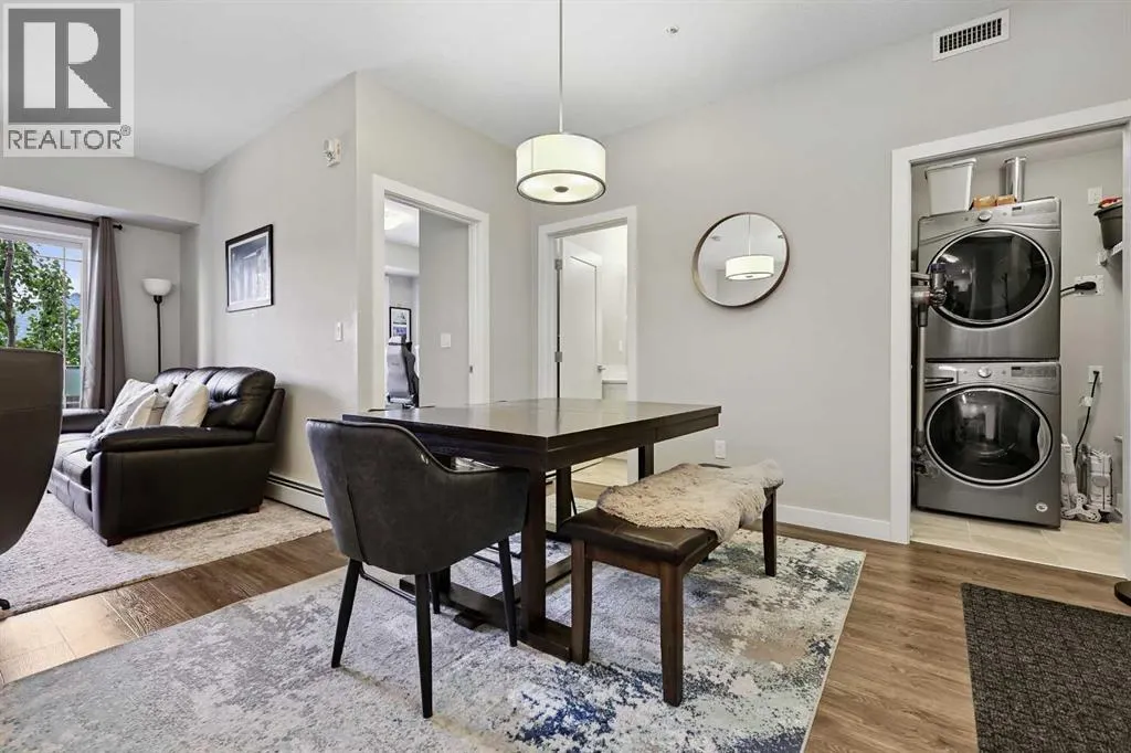211, 300 Auburn Meadows Manor SE