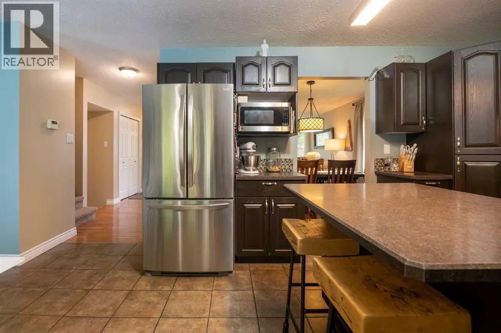 10, 653060 Range Road 224