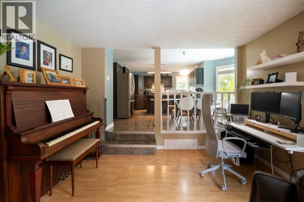 10, 653060 Range Road 224