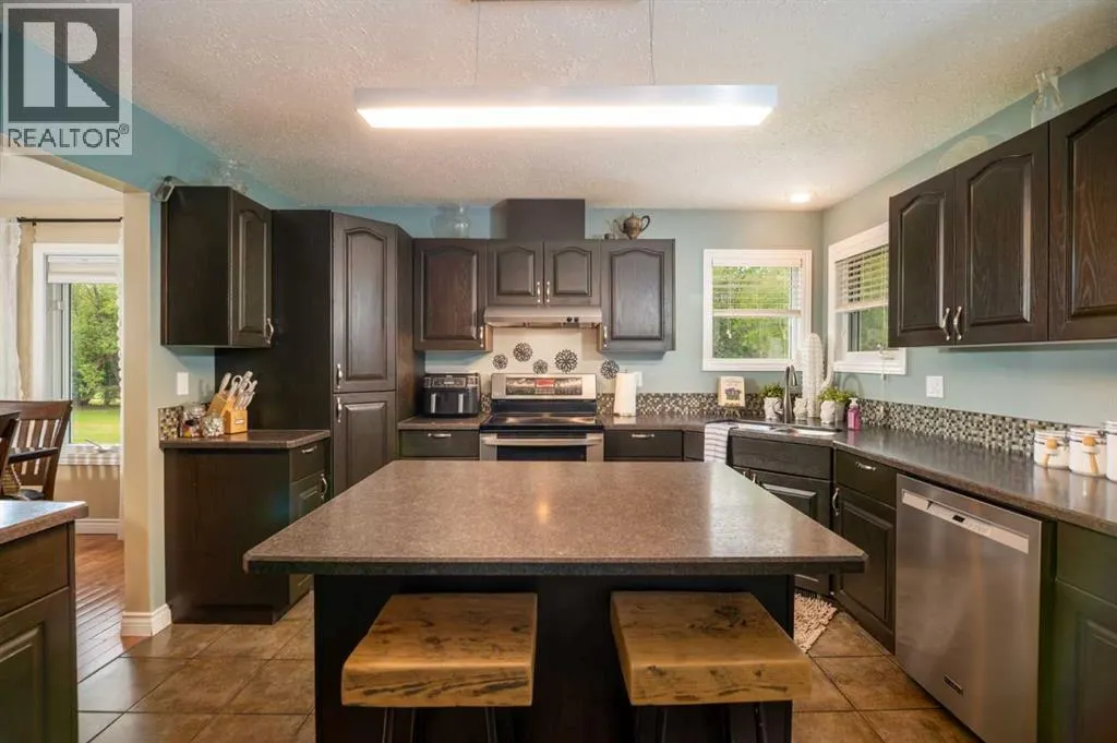 10, 653060 Range Road 224