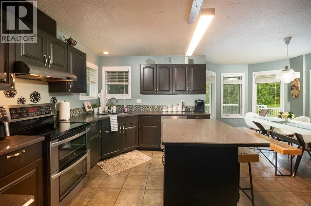 10, 653060 Range Road 224