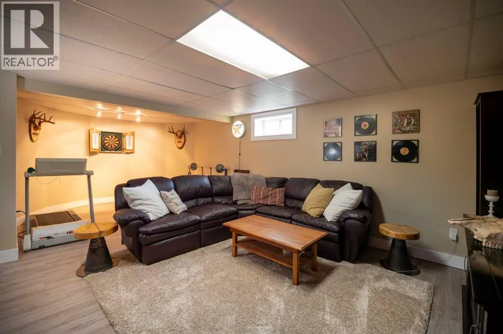 10, 653060 Range Road 224