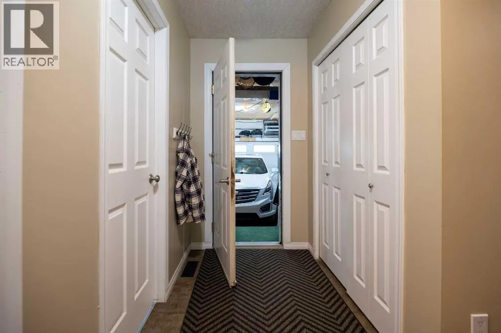 10, 653060 Range Road 224