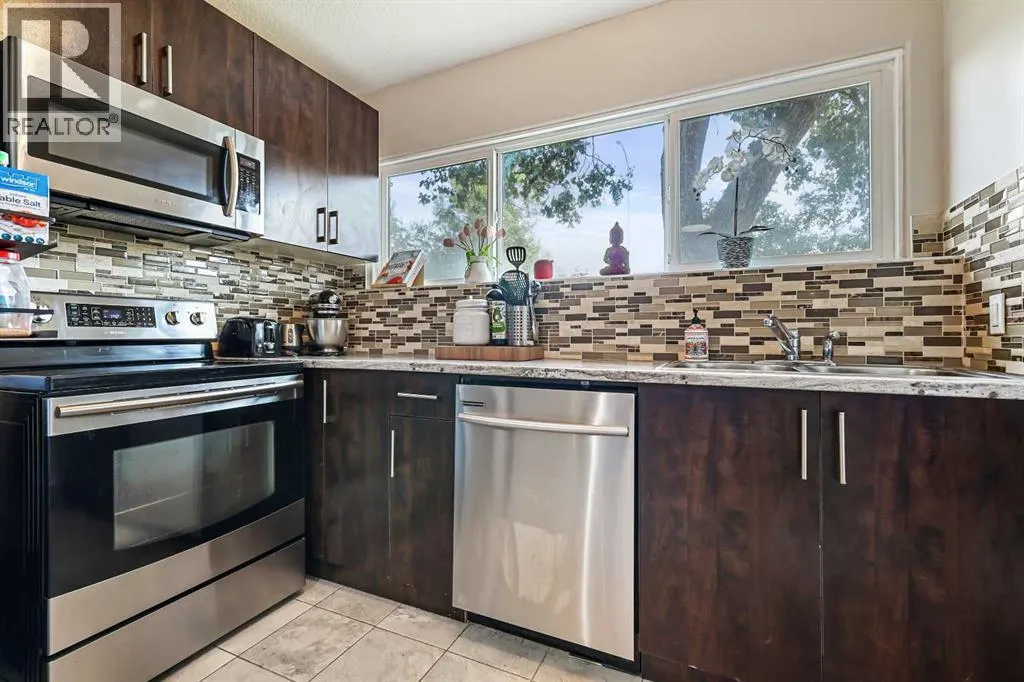 226, 8239 Elbow Drive SW