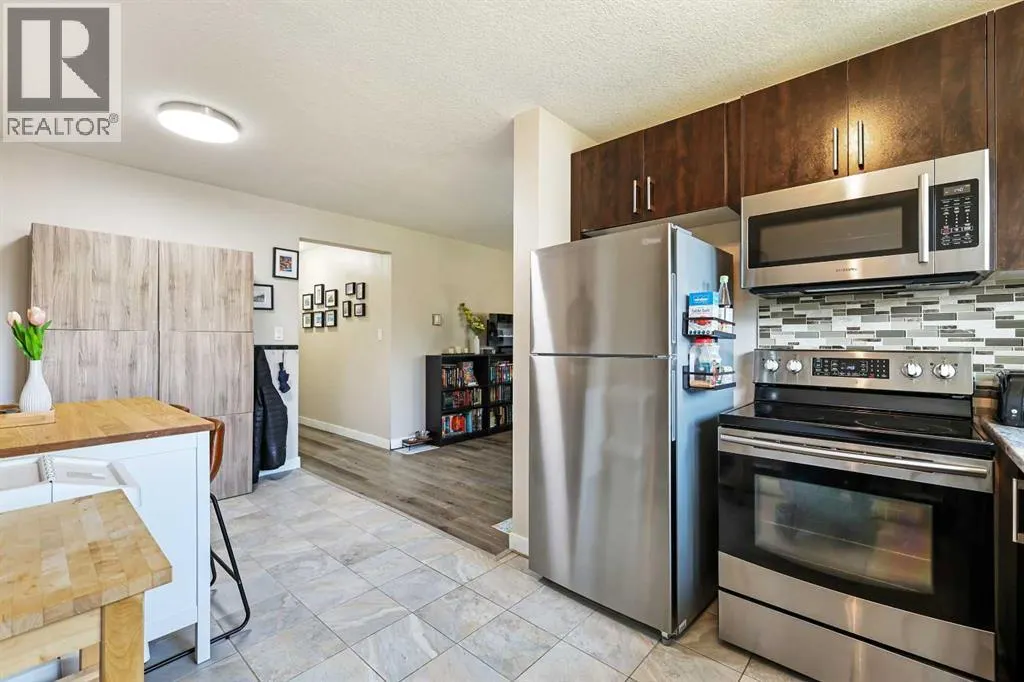226, 8239 Elbow Drive SW