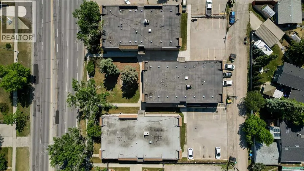226, 8239 Elbow Drive SW