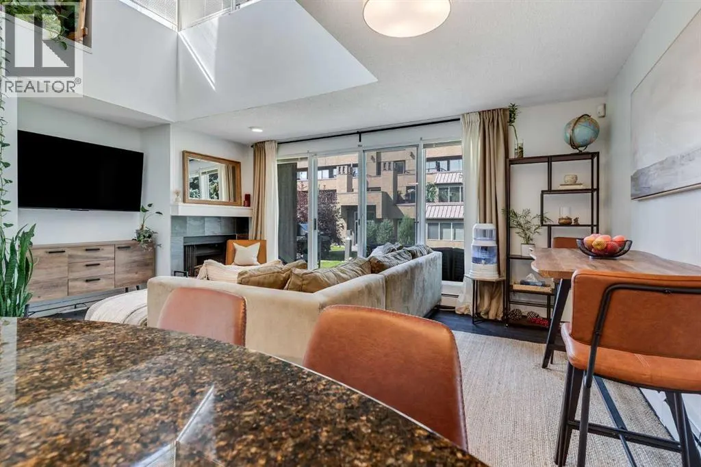 10, 203 Village Terrace SW