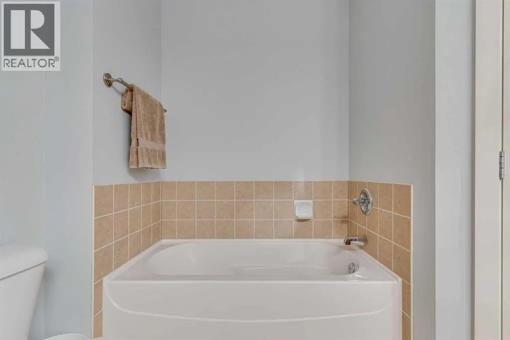 10, 203 Village Terrace SW