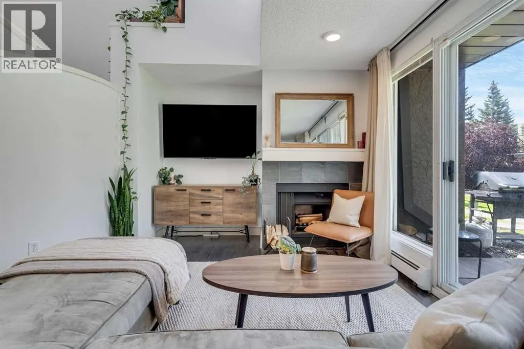 10, 203 Village Terrace SW