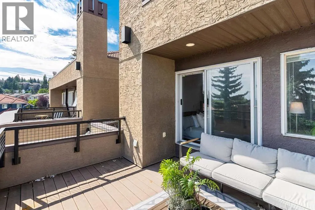10, 203 Village Terrace SW