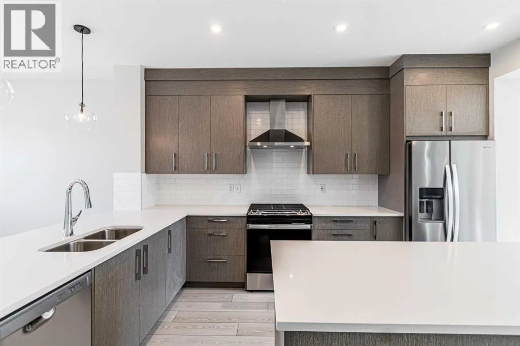 121 Dawson Wharf View  SE