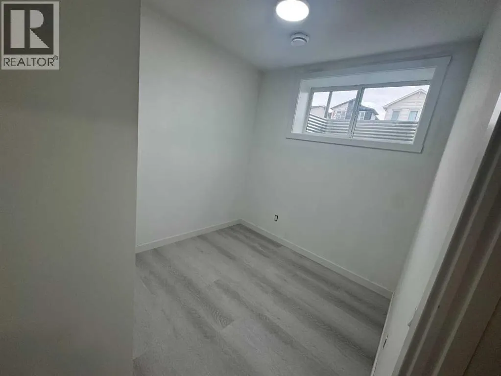 121 Dawson Wharf View  SE
