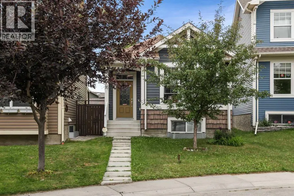 95 New Brighton Landing SE