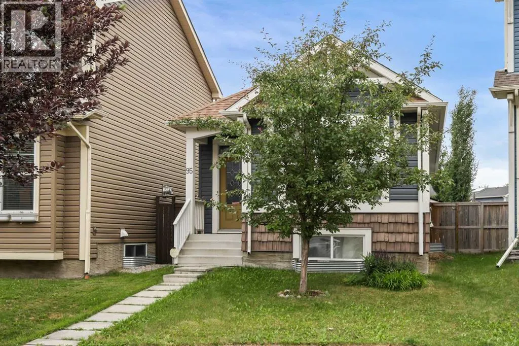 95 New Brighton Landing SE