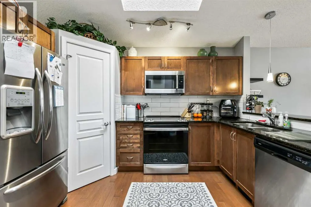 95 New Brighton Landing SE