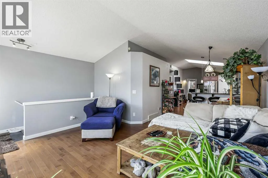 95 New Brighton Landing SE