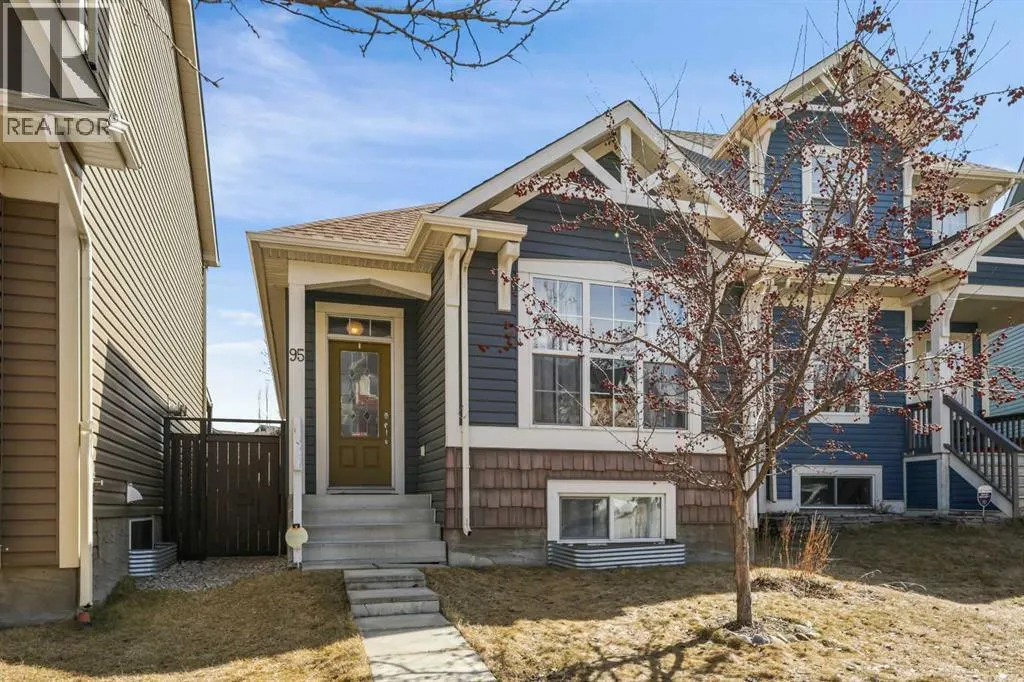95 New Brighton Landing SE
