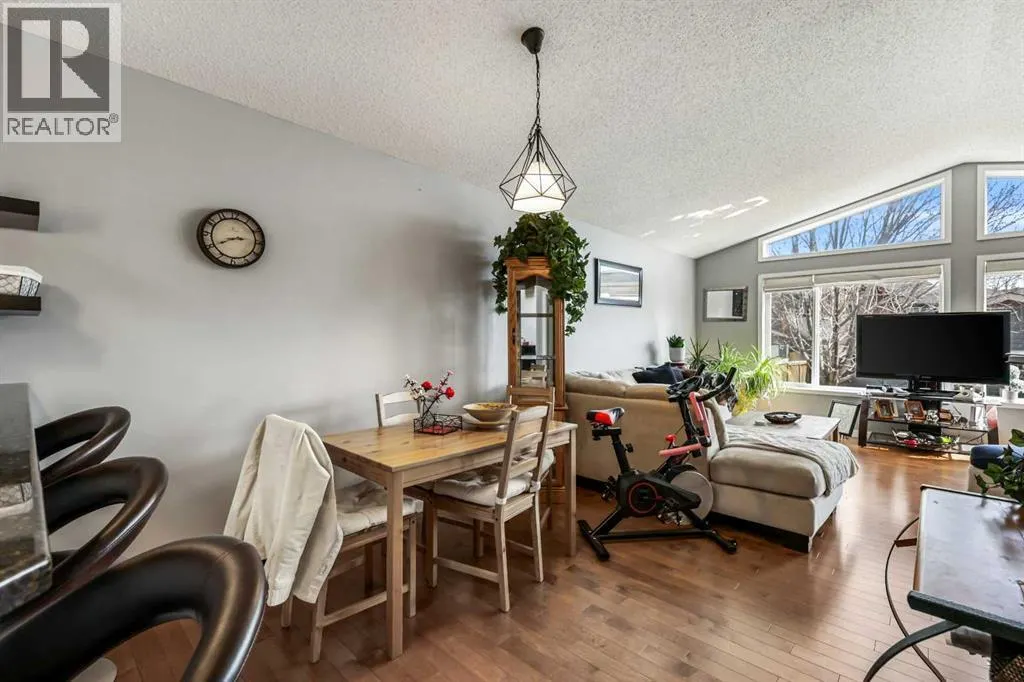 95 New Brighton Landing SE