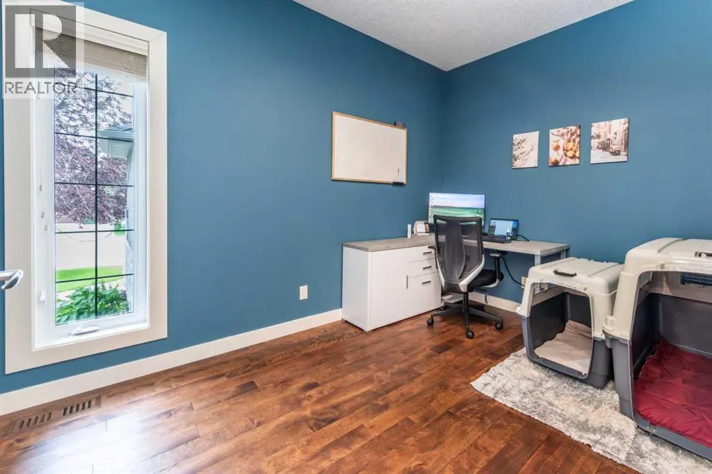 122 Tuscany Glen Place NW