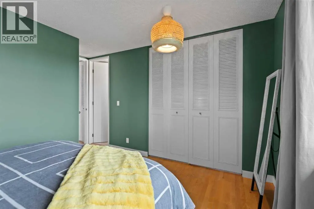 48 Shawcliffe Place SW