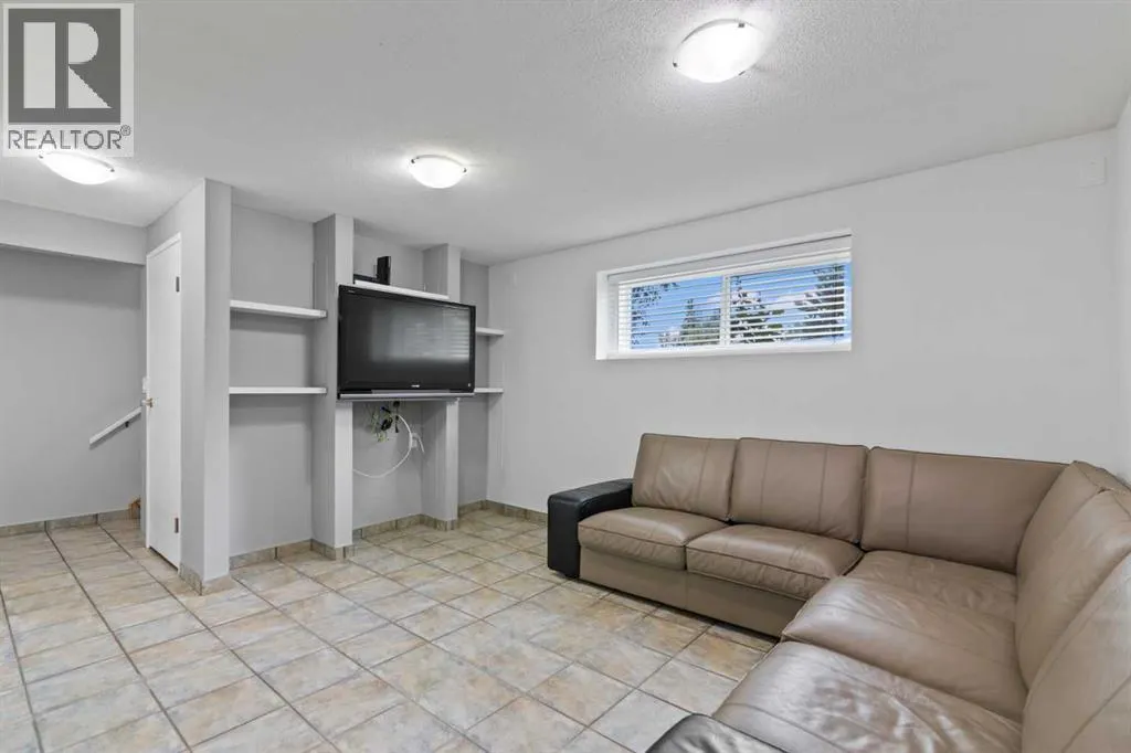 48 Shawcliffe Place SW
