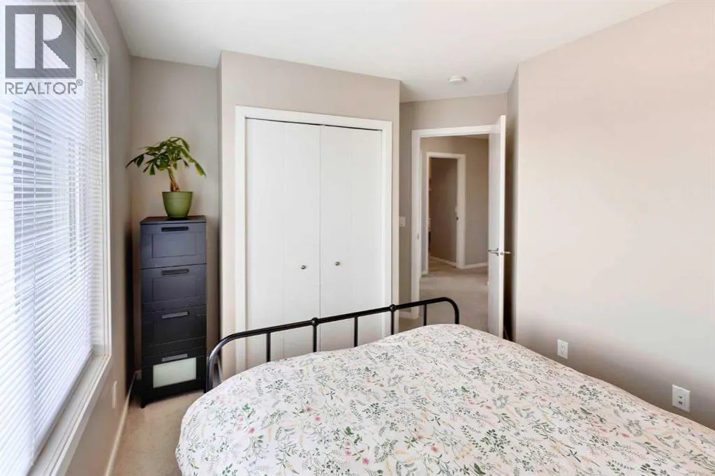 202, 110 Redstone  NE